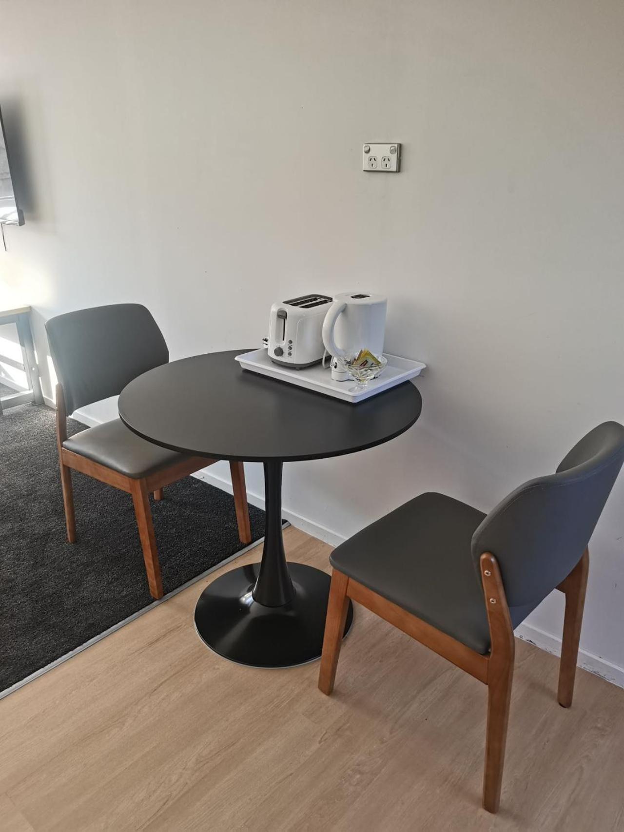 Avon Apartments Hamilton Esterno foto